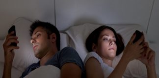 Prva aktivnost posle buđenja – Facebook i druge društvene mreže