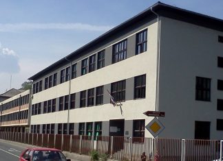 Đaci se danas vraćaju u učionice