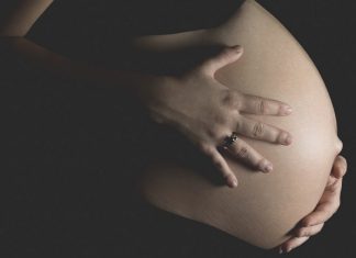 Srbija uvodi surogat-majke