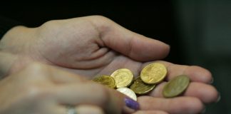 Do kraja godine nema povećanja plata i penzija