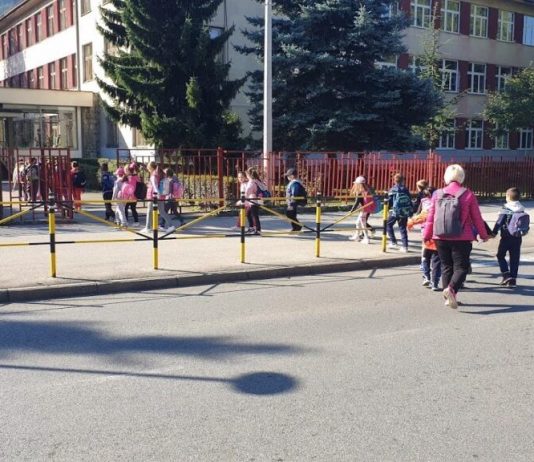 Korona određuje povratak u školske klupe foto: www.ppmedia.rs A.Rovčanin