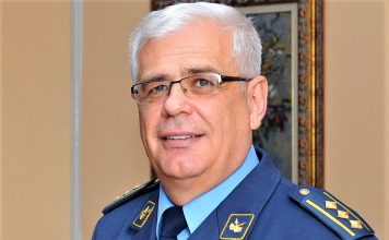 „Zlatni vitez 2020“ pukovniku Slaviši Goluboviću za knjigu „Pad noćnog sokola“