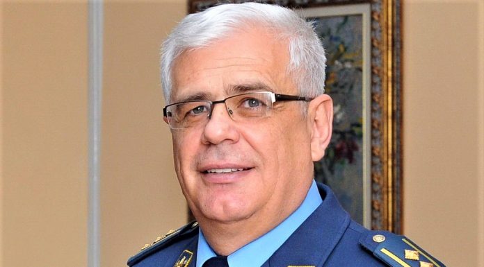 „Zlatni vitez 2020“ pukovniku Slaviši Goluboviću za knjigu „Pad noćnog sokola“