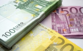 Do posla teško bez političkih/veza ili evra