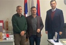 Kad narede sa vrha predsednik mora da izmisli radno mesto