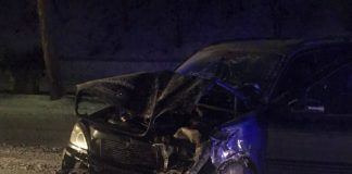 U sudaru džipa i taksi vozila povređene četiri osobe