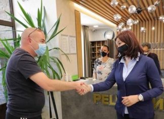 Zdravstveni radnici iz kovid bolnica na odmoru na Zlatiboru