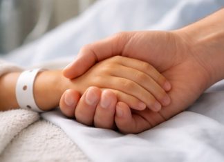Roditelj-negovatelj od 1. oktobra: Naknada 65.000 dinara i pravo na osiguranje Roditelj-negovatelj: Od 1. oktobra naknada 65.000 dinara